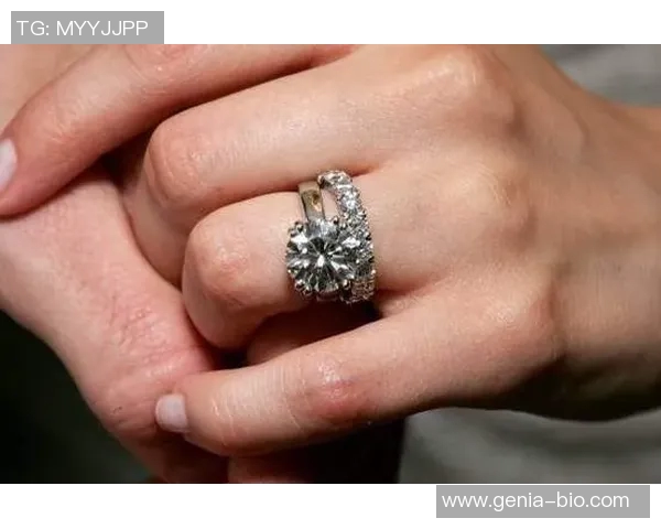 足球球星婚戒背后的故事与象征意义揭秘